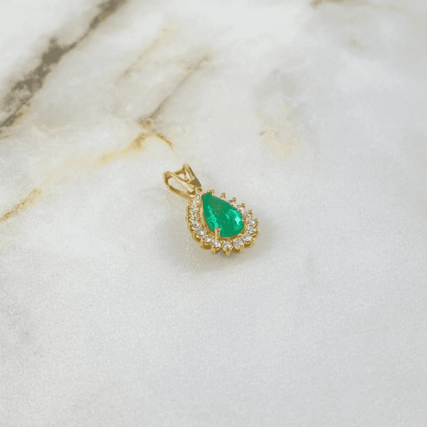 PEAR SHAPED EMERALD AND DIAMOND PENDANT 18K GOLD - Image 2